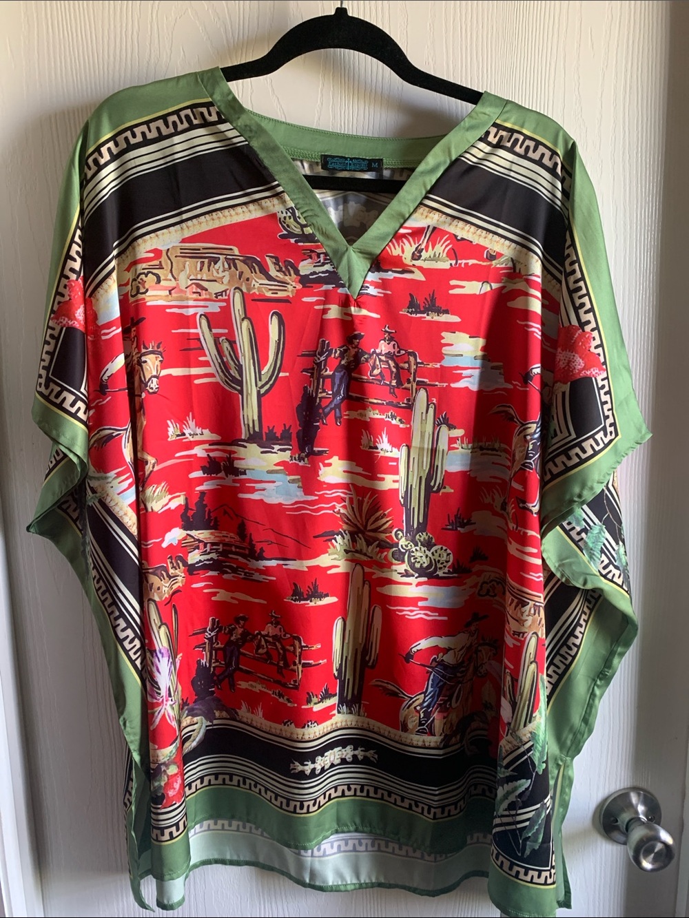 Fashion Express Red Western-Print V-Neck Poncho with Green Trim Size Medium